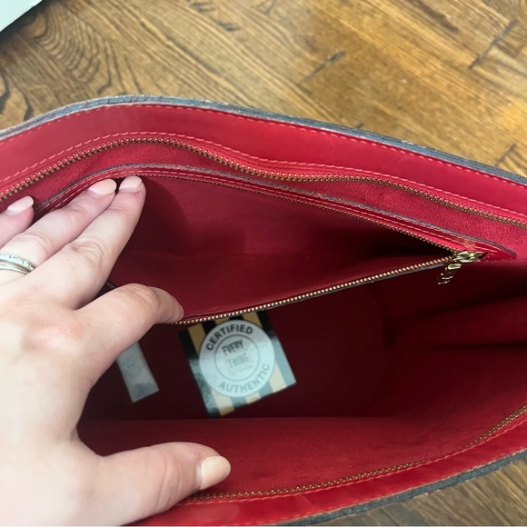 Louis Vuitton Epi Saint Jacques Shopping GM - Picture 13 of 14